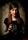 Studioshooting Tattoo Model mit alter Kamera Agfa Box